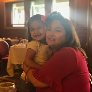 Meet your Posher, Violeta